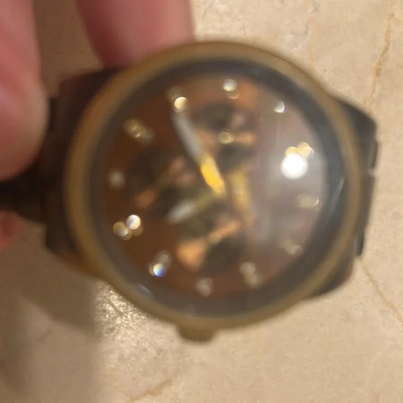 Tortoise Shell Pattern woman’s Watch - Picture 3 of 3